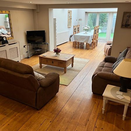 Large 2-Bed House Derbyshire Off Chatsworth Rd Chesterfield Esterno foto