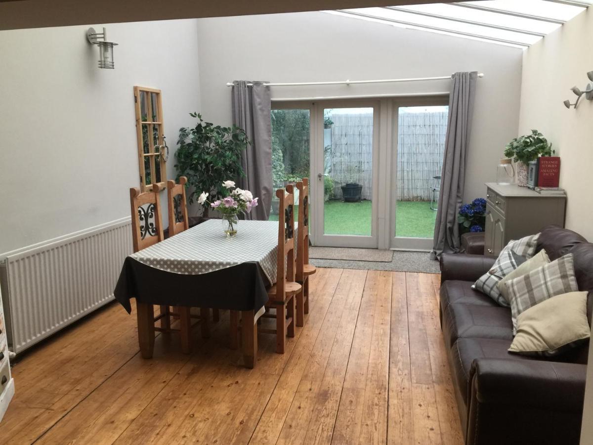 Large 2-Bed House Derbyshire Off Chatsworth Rd Chesterfield Esterno foto