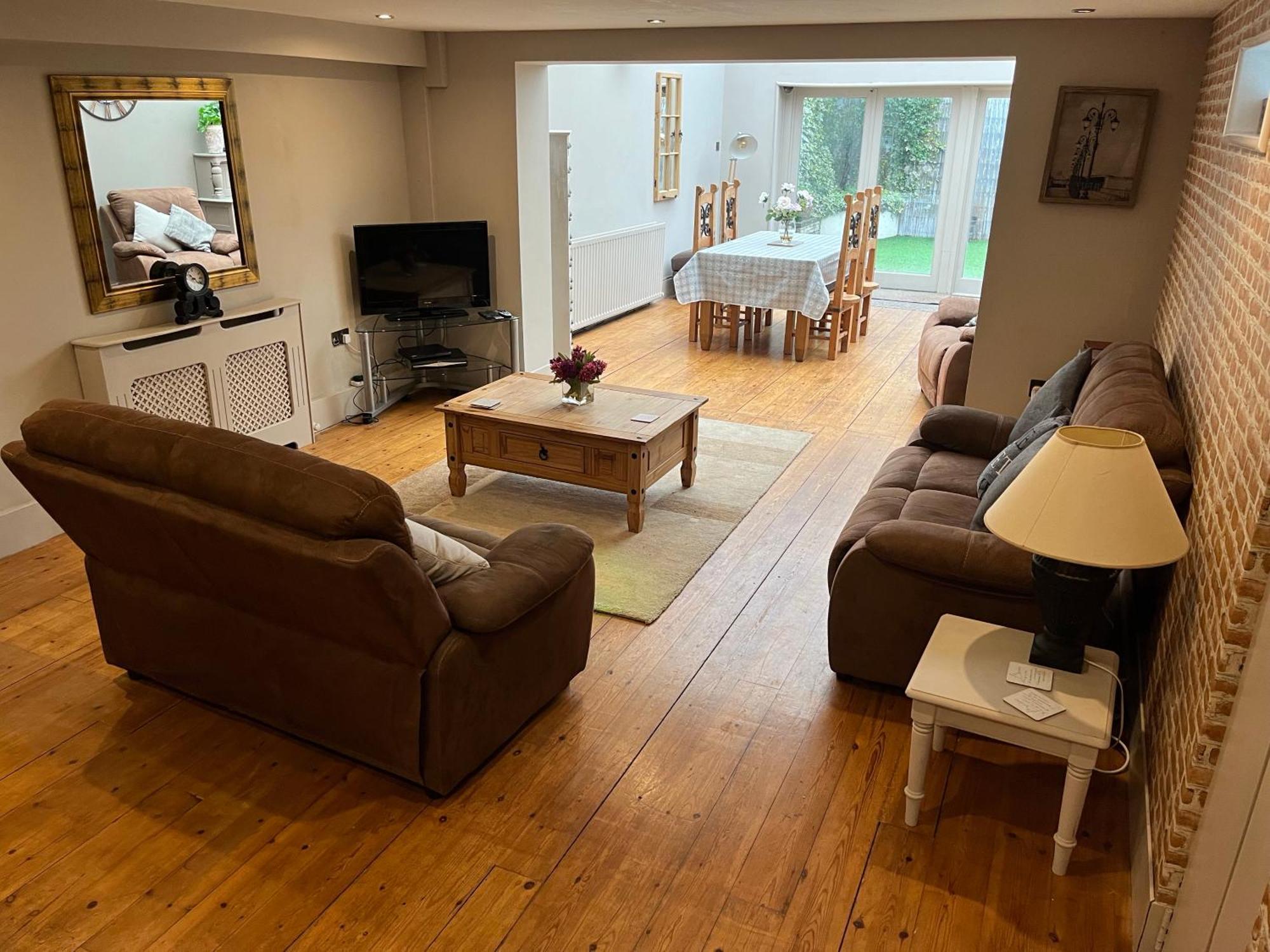 Large 2-Bed House Derbyshire Off Chatsworth Rd Chesterfield Esterno foto